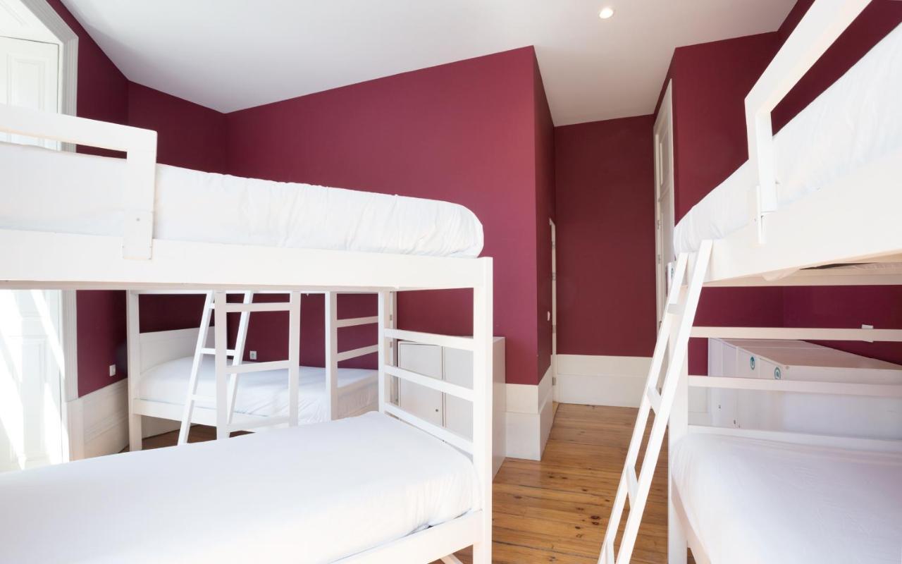 Posto Letto in Dormitorio Misto con 6 Letti